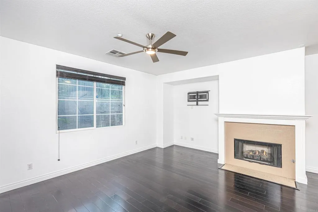 https://cdn.realtyfeed.com/cdn/127/307090865/1e4553f4aecc335ccb6e0f3ffa2e4a85.webp
