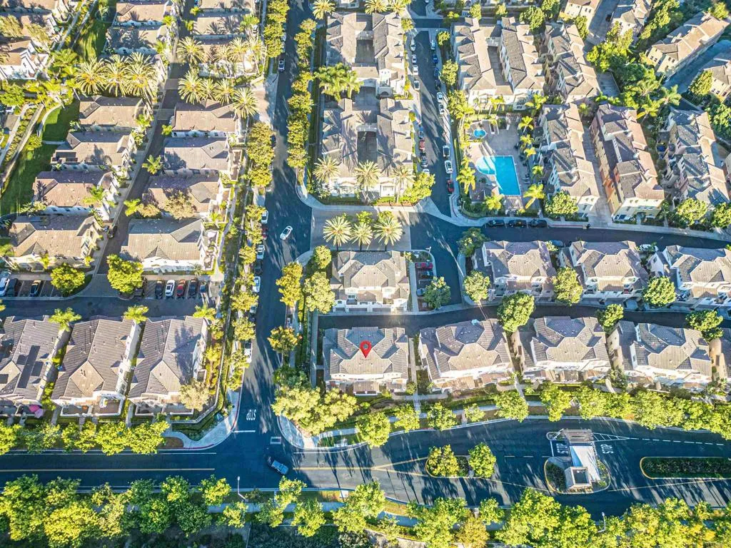 https://cdn.realtyfeed.com/cdn/127/307090865/e5fc0b39b5e8d4e8238465a302135b60.webp