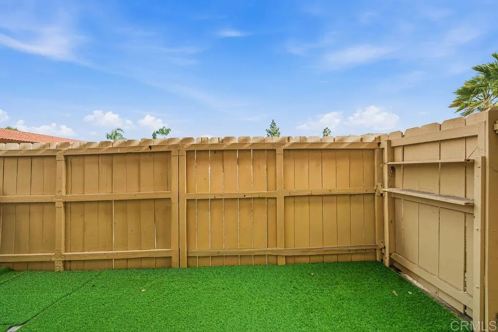 https://cdn.realtyfeed.com/cdn/127/307090871/e6f7a6d26eb68de998cbd77951db1b6e.webp