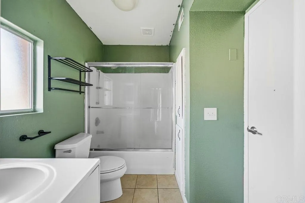 https://cdn.realtyfeed.com/cdn/127/307090871/fcf165222477752b857e8b3a822aef65.webp