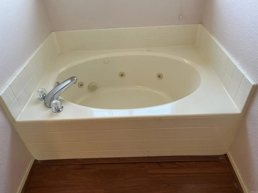 https://cdn.realtyfeed.com/cdn/127/307090983/088dda89f64003cbad382e77e31174d7.webp