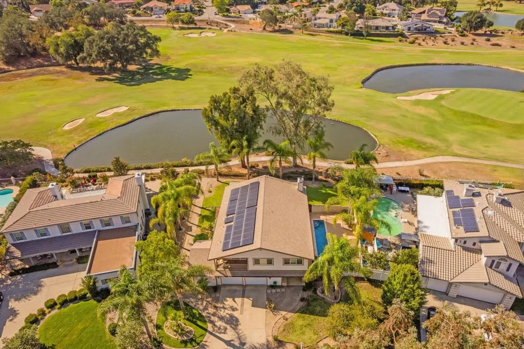 https://cdn.realtyfeed.com/cdn/127/307090987/c7eb6dfd2b2c14d6495f08f424b98018.webp