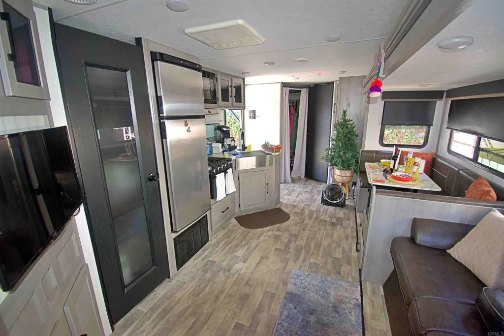 https://cdn.realtyfeed.com/cdn/127/307091080/c54663bf8761877e986eea749a33a716.webp