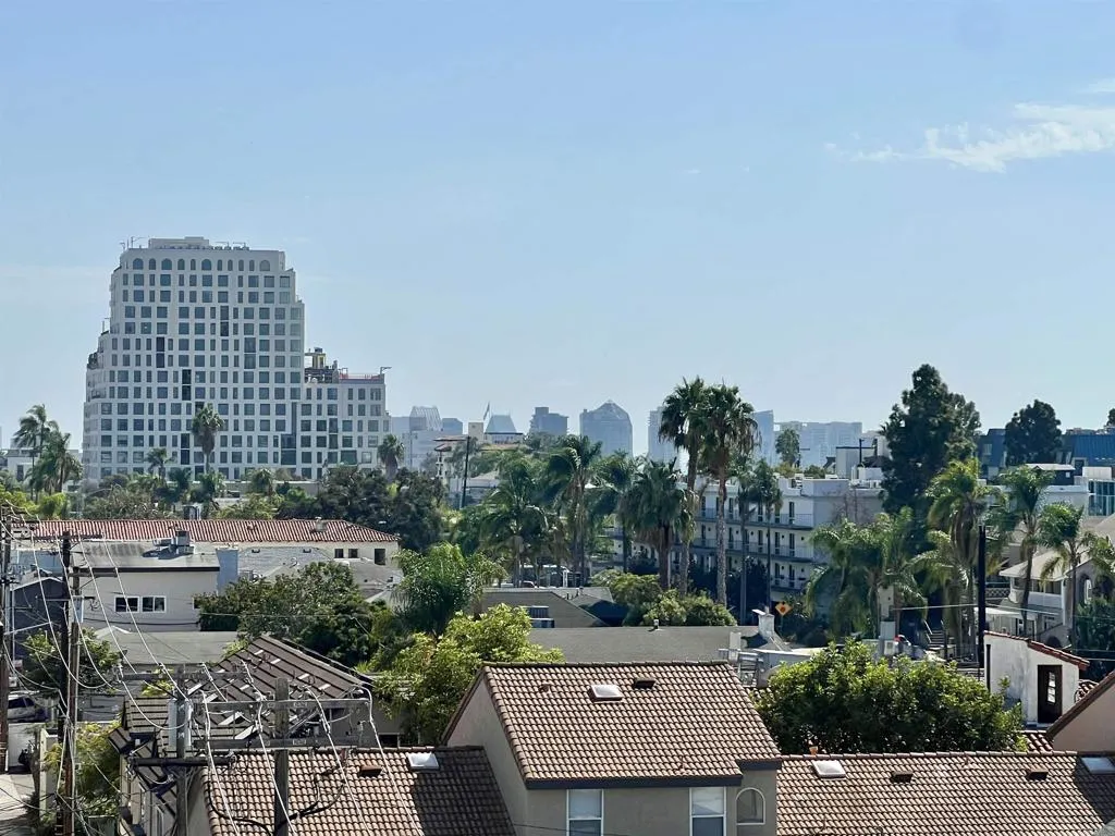https://cdn.realtyfeed.com/cdn/127/307091243/60be1a1d3db34c11612e858271f94463.webp