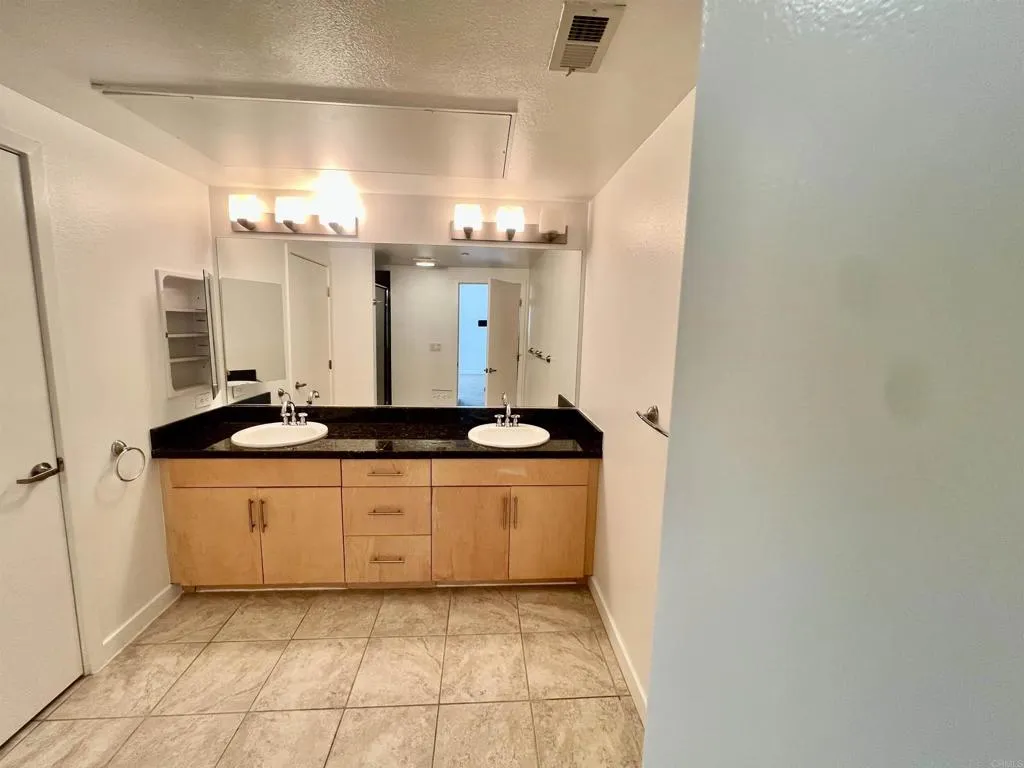 https://cdn.realtyfeed.com/cdn/127/307091243/f1e71626326e8c8dbc0024381da6f72a.webp