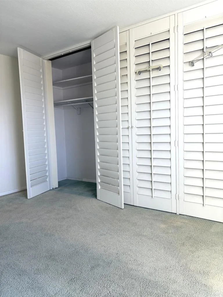 https://cdn.realtyfeed.com/cdn/127/307091272/88fdb3402f91b13ba2f799d80e05487b.webp