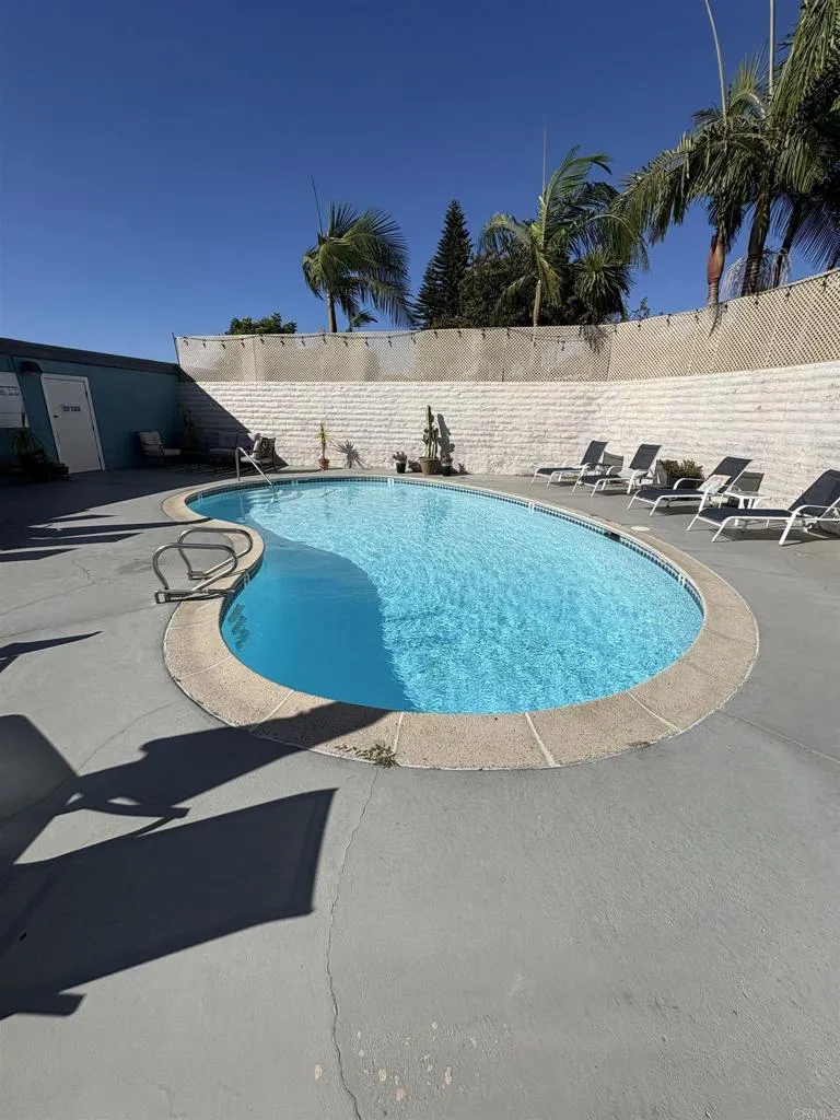 https://cdn.realtyfeed.com/cdn/127/307091272/9d81324ecb2f714d837cdc98c553f824.webp