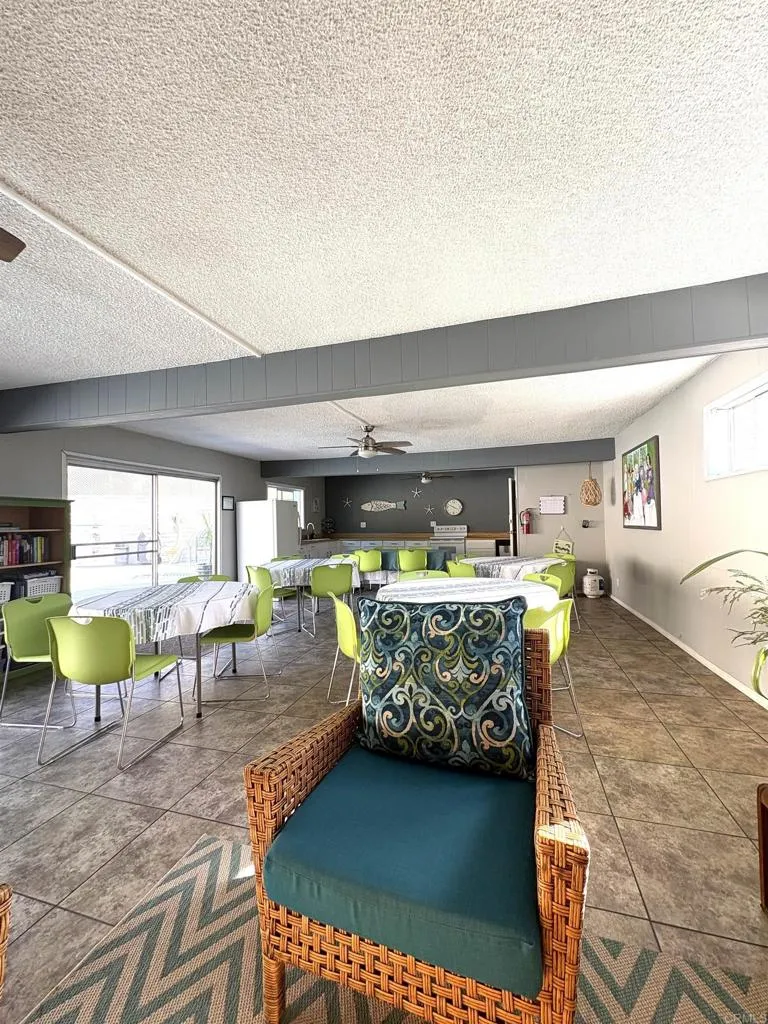 https://cdn.realtyfeed.com/cdn/127/307091272/db4f18352cf06d1f1f284106c7d7ebad.webp