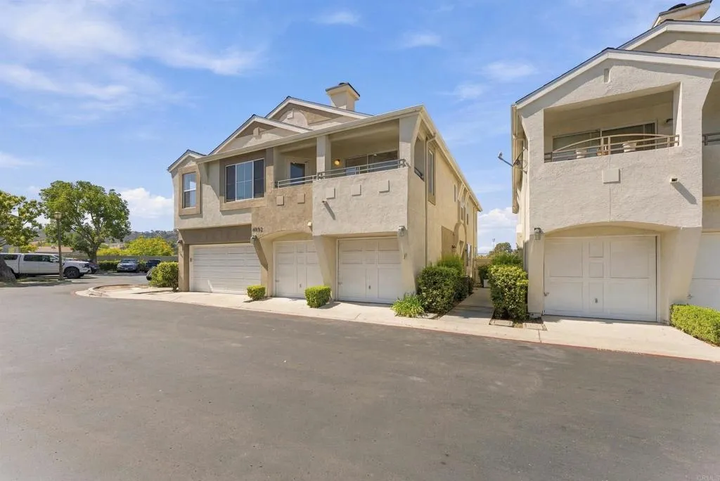 https://cdn.realtyfeed.com/cdn/127/307091445/2333d7217221bcda3ac41a37bf068c96.webp