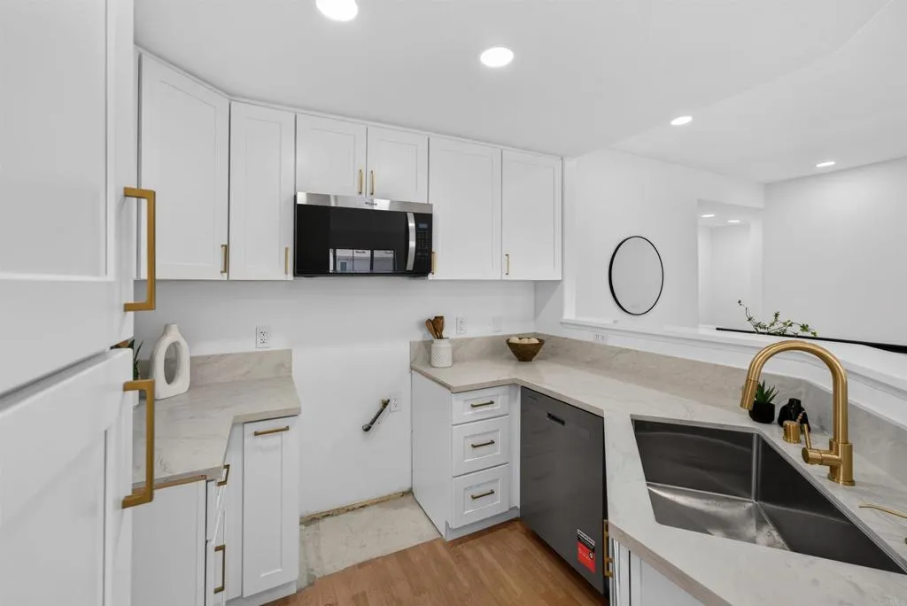 https://cdn.realtyfeed.com/cdn/127/307091445/779f997c68109f0eb1ca15b7e4a31ecf.webp