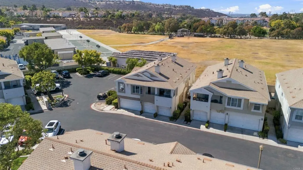 https://cdn.realtyfeed.com/cdn/127/307091445/b993c5aaf18084931cf36284eb0497f3.webp