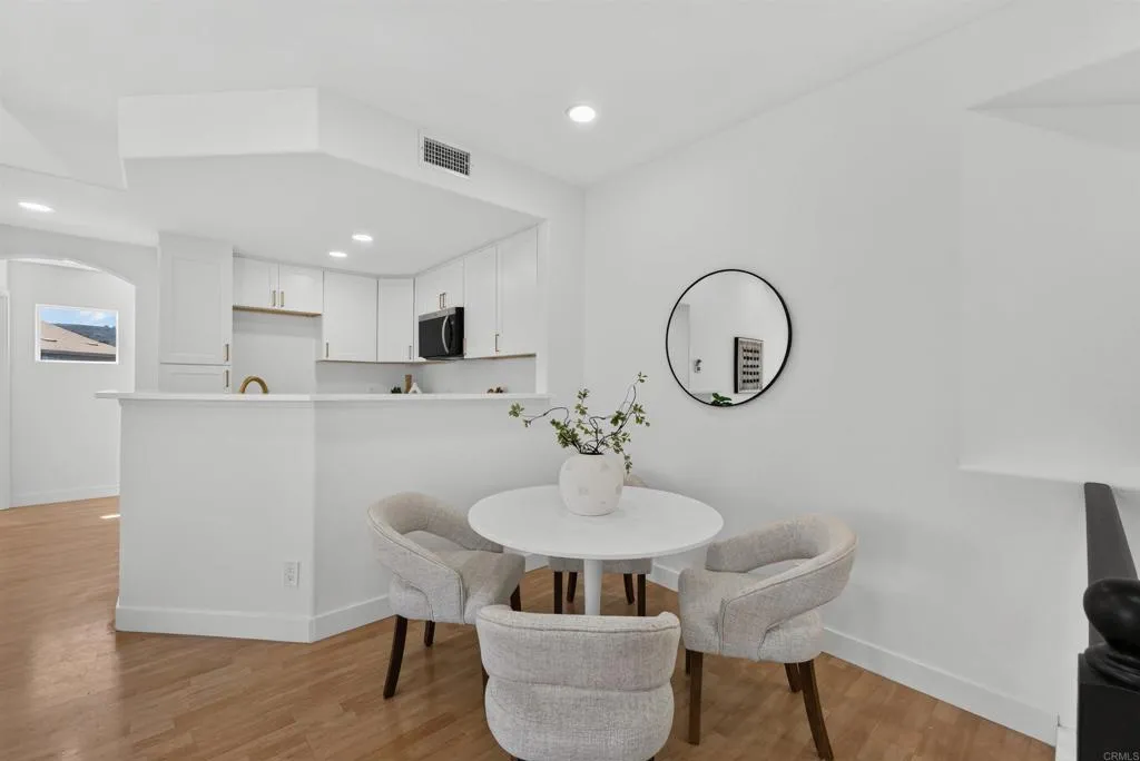https://cdn.realtyfeed.com/cdn/127/307091445/ba5e4e0ca1e0cb3d2b708dcf8a91e53e.webp