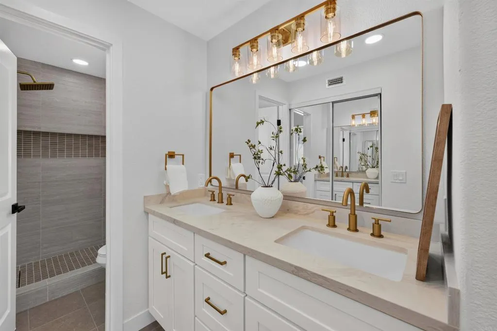 https://cdn.realtyfeed.com/cdn/127/307091445/c338f49235d0e5789d1feb3f6a974a1c.webp