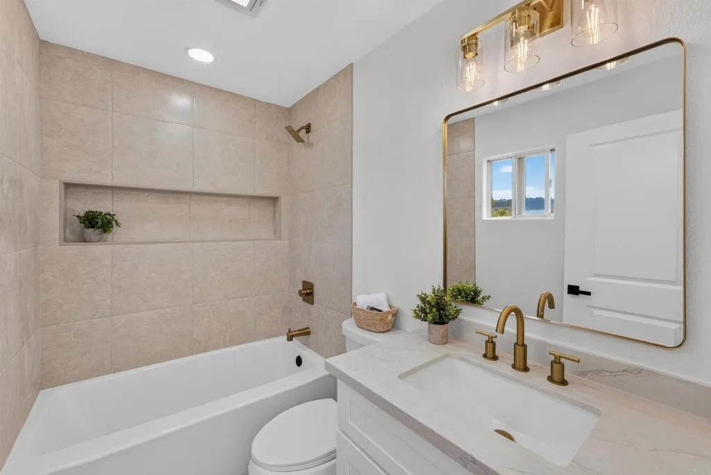 https://cdn.realtyfeed.com/cdn/127/307091445/c68497deffb2aeeba9c9b96a40f33ed8.webp