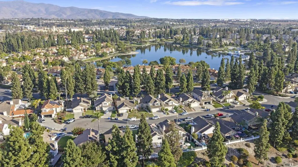 https://cdn.realtyfeed.com/cdn/127/307091449/58bac420f02e2296371484963b664556.webp