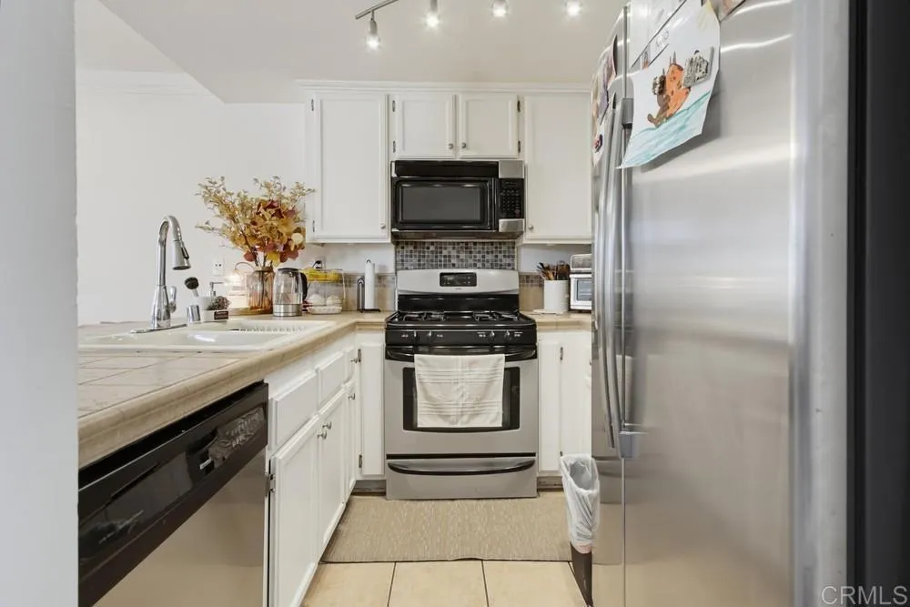 https://cdn.realtyfeed.com/cdn/127/307091472/76a1182950bd2cf3a6d588fa2fca70f0.webp