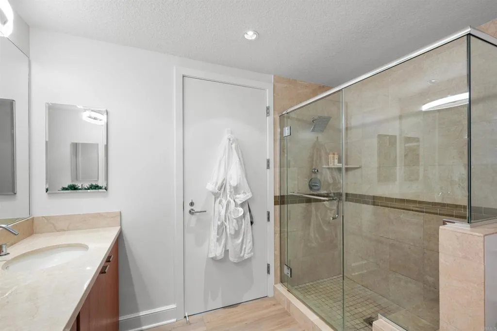 https://cdn.realtyfeed.com/cdn/127/307091604/762a16f97e5ca9142ad5e649e44fc384.webp