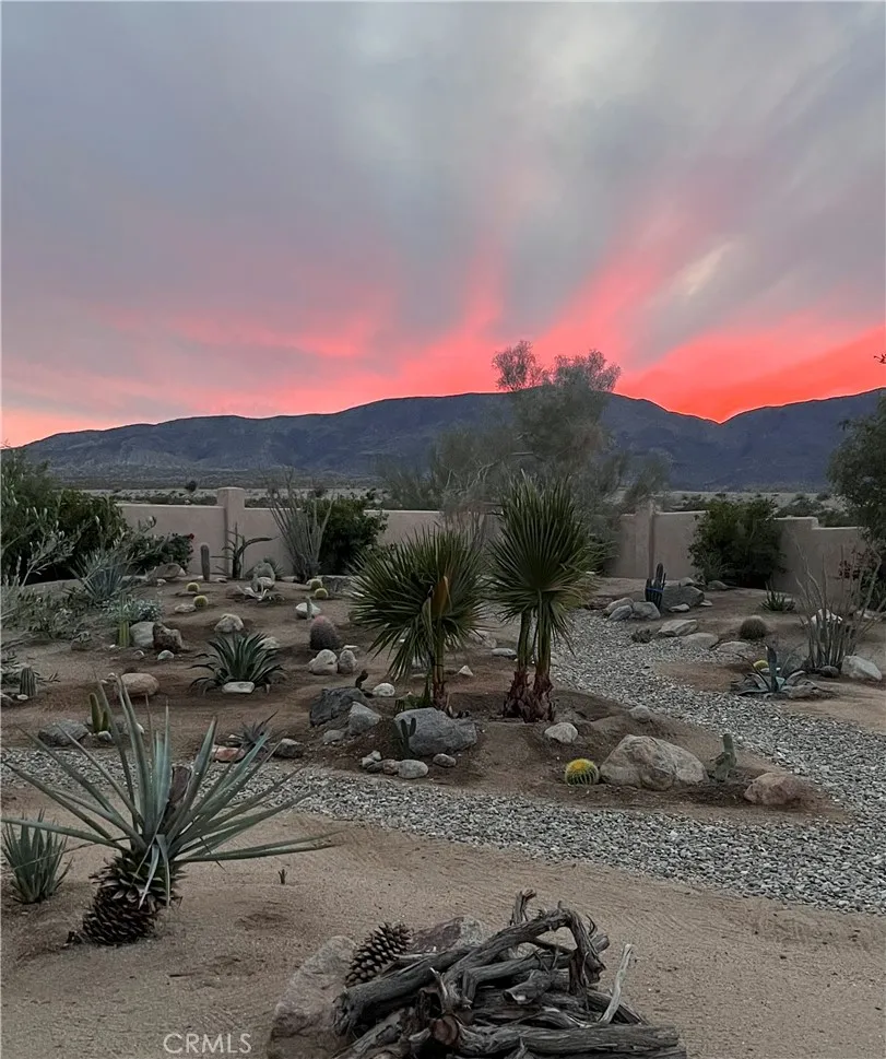 https://cdn.realtyfeed.com/cdn/127/307091641/2f516958dddb8403384f3a5945554ff4.webp