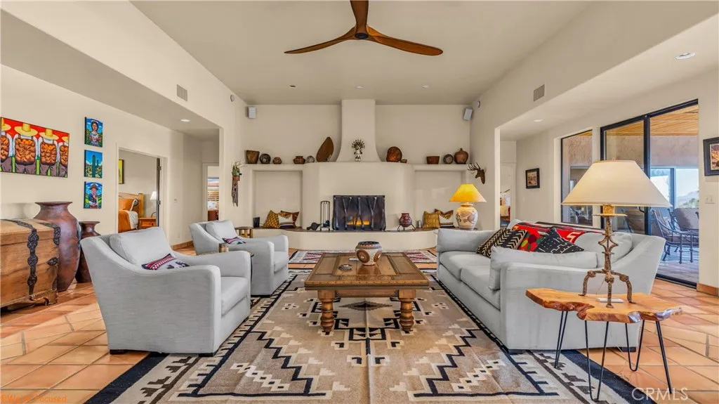 https://cdn.realtyfeed.com/cdn/127/307091641/702c26c7f9c2c46eef6486d5c9813617.webp