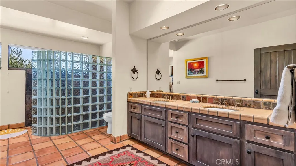 https://cdn.realtyfeed.com/cdn/127/307091641/93970d4648d2b3750f9700513d74b6e0.webp