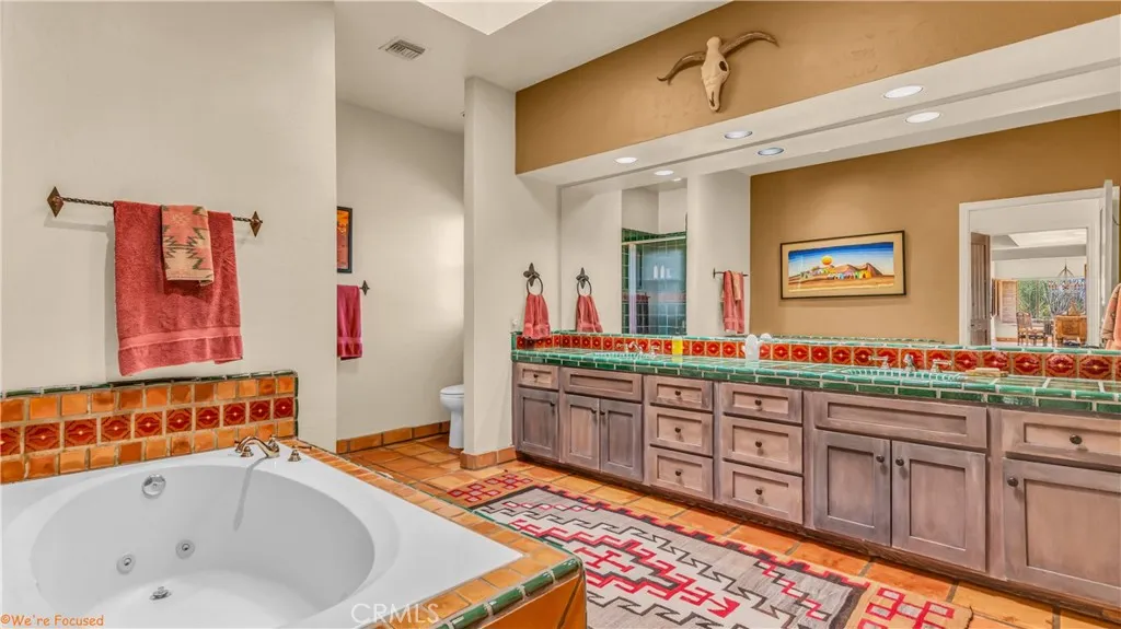 https://cdn.realtyfeed.com/cdn/127/307091641/e92b6631f42c994a63622493a23bd173.webp