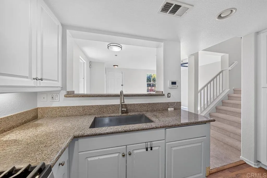 https://cdn.realtyfeed.com/cdn/127/307091825/6f989c464e1a7a30cb1cfaecb978c0d5.webp