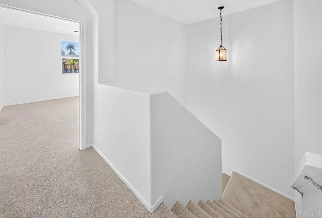 https://cdn.realtyfeed.com/cdn/127/307091825/c8ee2a112c80f35d0456bb81c42cda2a.webp