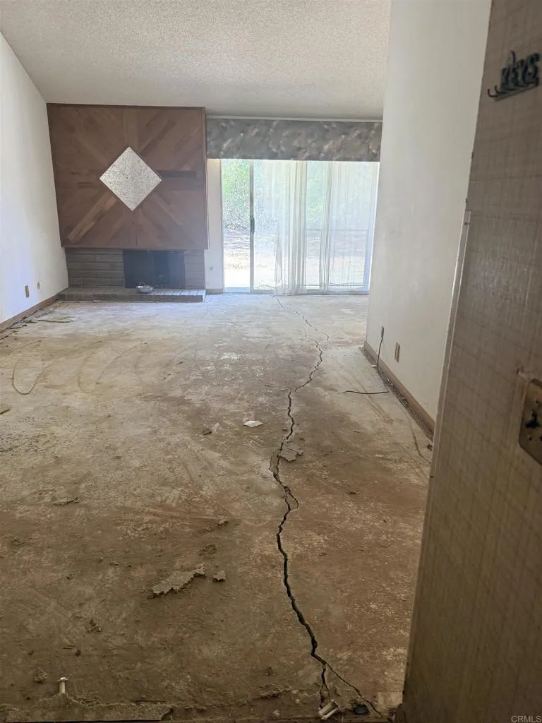 https://cdn.realtyfeed.com/cdn/127/307091904/8d5df75e05572d1f8abb99155f58bc81.webp
