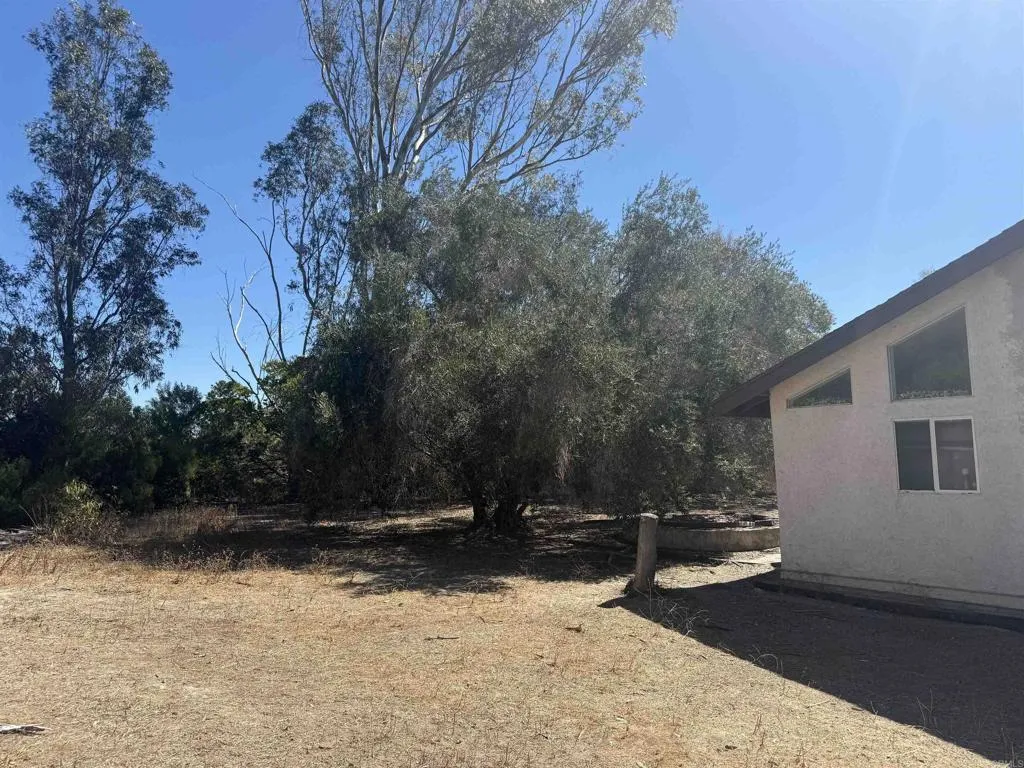 https://cdn.realtyfeed.com/cdn/127/307091904/ee8212e1e725863f11986e9b0b4b2af2.webp