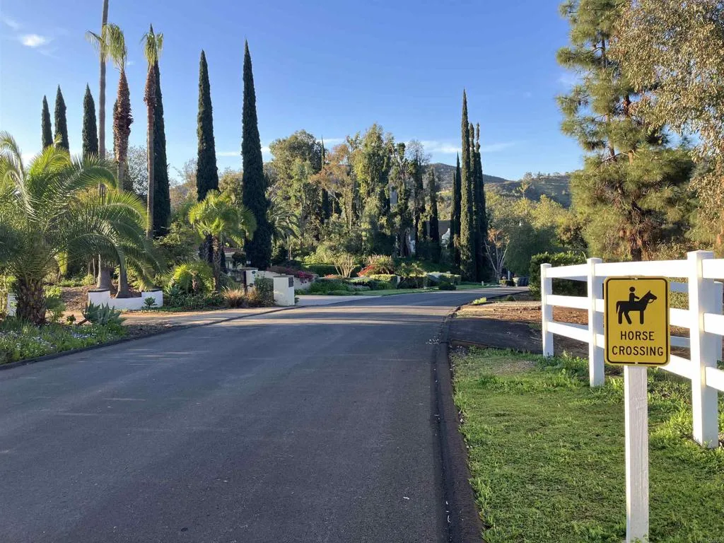 https://cdn.realtyfeed.com/cdn/127/307091961/0e4b4b03f62904a20436aafde6f8b2fd.webp