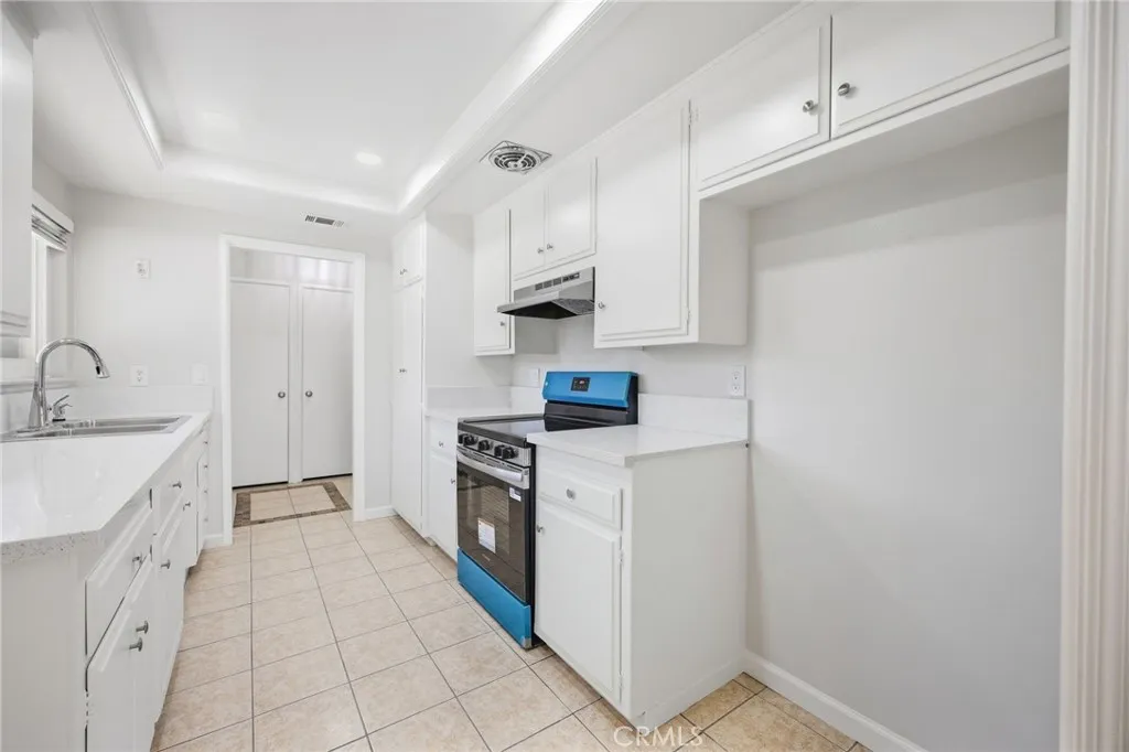 https://cdn.realtyfeed.com/cdn/127/307091977/8e70a98805efbd88279a908314cfe7fc.webp