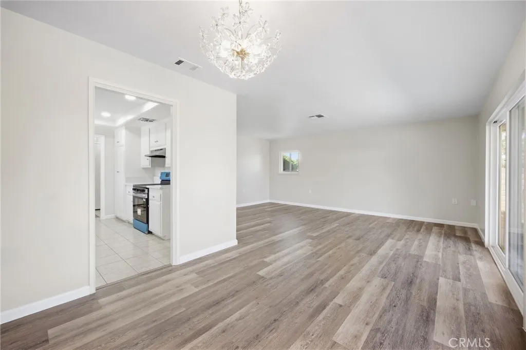 https://cdn.realtyfeed.com/cdn/127/307091977/e4954932cb9ee6c69f40253bef4e59ab.webp