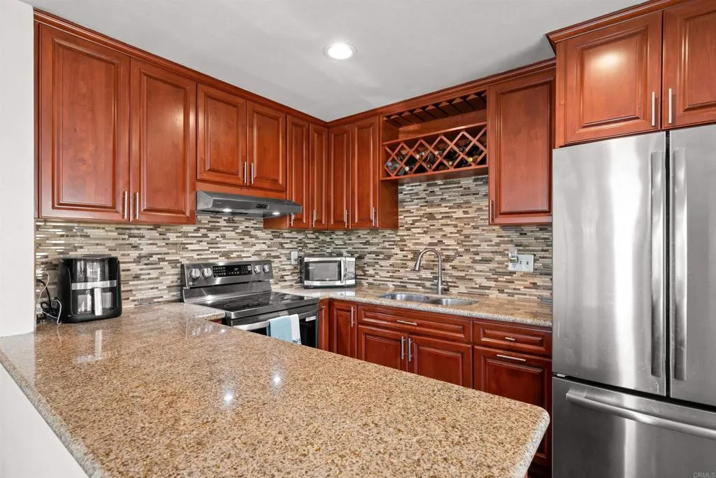 https://cdn.realtyfeed.com/cdn/127/307092025/d5f6eabcbbe477a5b10bdbbc14b06d90.webp