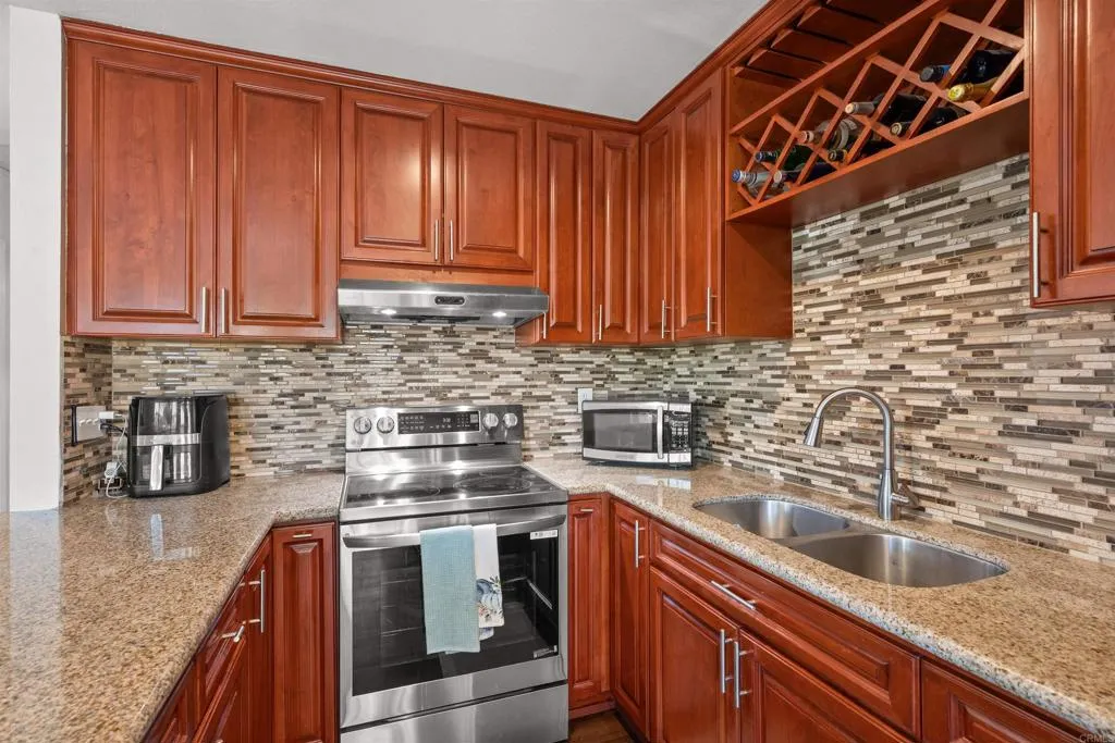 https://cdn.realtyfeed.com/cdn/127/307092025/d64185b4b37d3e71220a942ccf002db2.webp