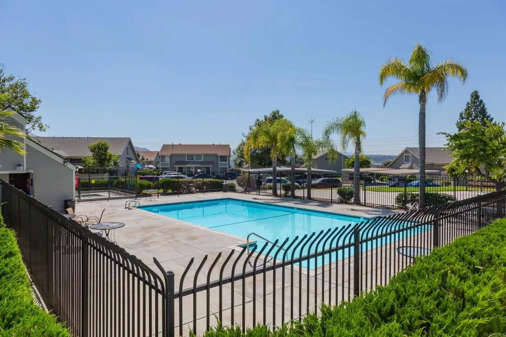 https://cdn.realtyfeed.com/cdn/127/307092025/e127162e1a0f317c3c1b16aee8042283.webp