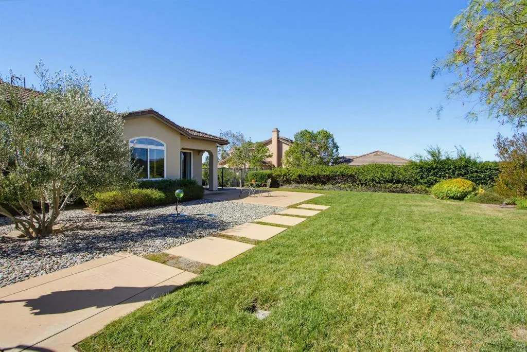 https://cdn.realtyfeed.com/cdn/127/307092097/2246c2b1d4f43aa3f631aa8c11e284d4.webp