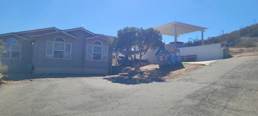 https://cdn.realtyfeed.com/cdn/127/307092145/8e2f199b5de918b59233941623d93763.webp