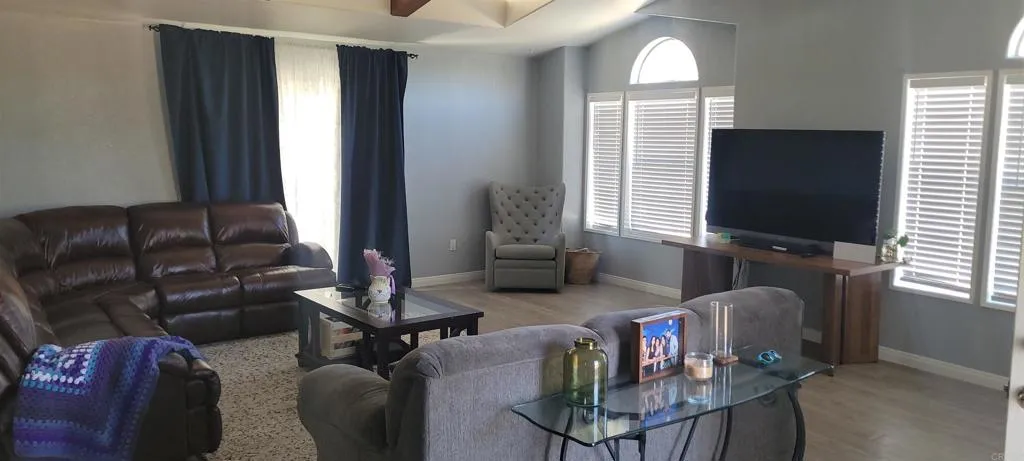 https://cdn.realtyfeed.com/cdn/127/307092145/c28ef9fe5769160fbfa2684bd360ed36.webp
