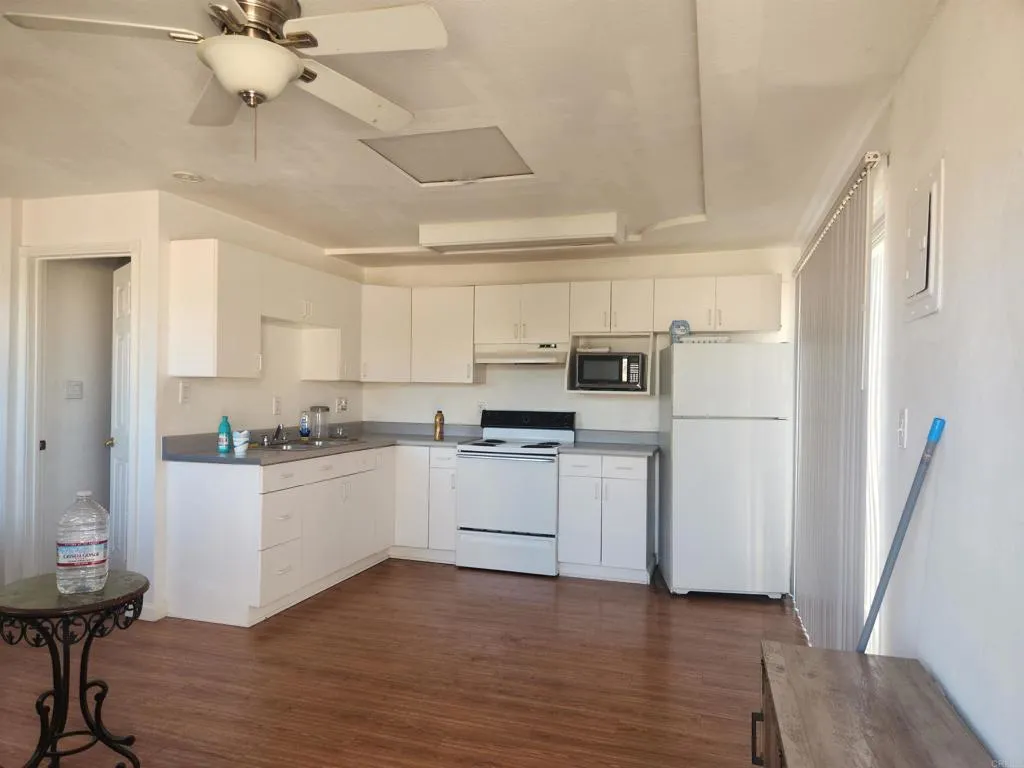 https://cdn.realtyfeed.com/cdn/127/307092218/3aae5068d2c5ae72095ae7ef16bc56e2.webp