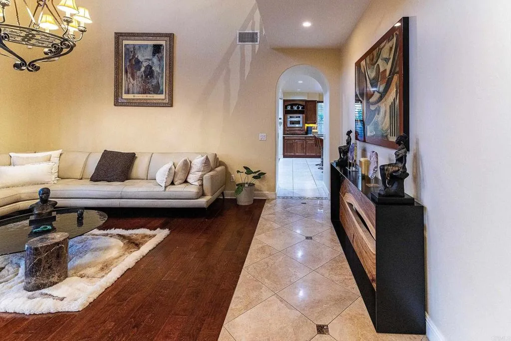 https://cdn.realtyfeed.com/cdn/127/307092265/16814c90aa5a319dbc689c557c87b94a.webp