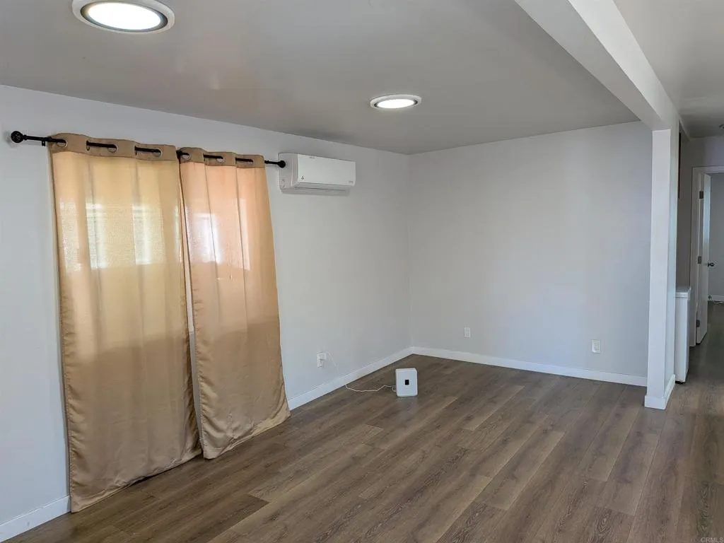 https://cdn.realtyfeed.com/cdn/127/307092353/06b14fab8f8ca4d7f7ee3fc7ea443b86.webp