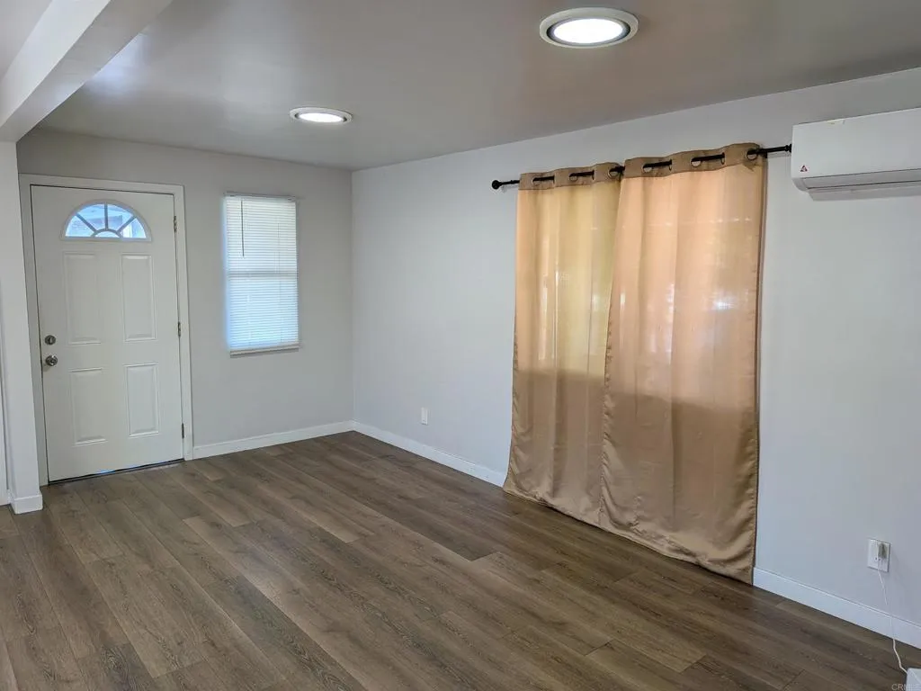https://cdn.realtyfeed.com/cdn/127/307092353/1a60aa642c540f9cb3946a042499d86f.webp