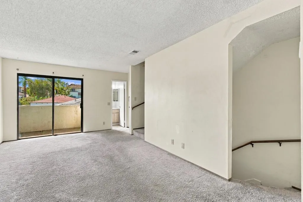 https://cdn.realtyfeed.com/cdn/127/307092363/6e1adbbf7b8aed24741aec793a49fa3a.webp