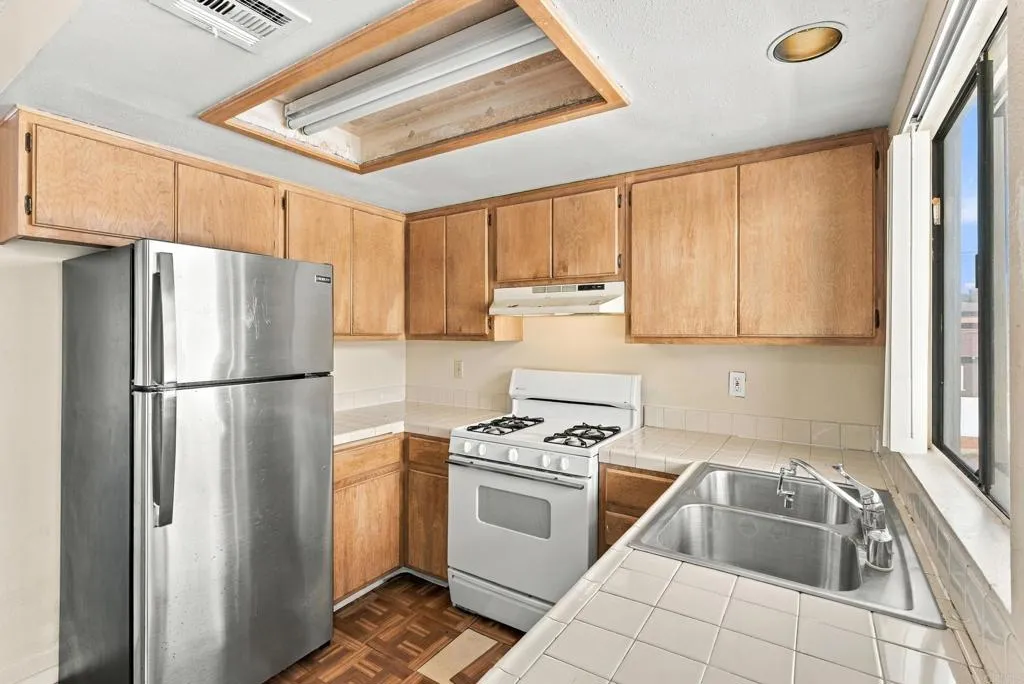 https://cdn.realtyfeed.com/cdn/127/307092363/a0ed670d1c151e3e4d14f1473073dcd7.webp