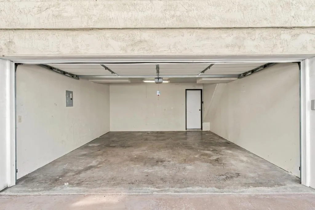 https://cdn.realtyfeed.com/cdn/127/307092363/a3712246b0b3574db064380dc545bebc.webp
