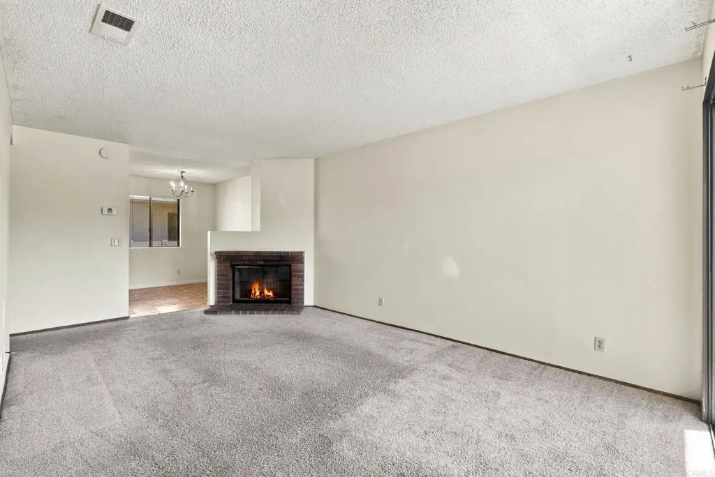 https://cdn.realtyfeed.com/cdn/127/307092363/b4acc4fb2a02c02f0158a18ac47b7175.webp