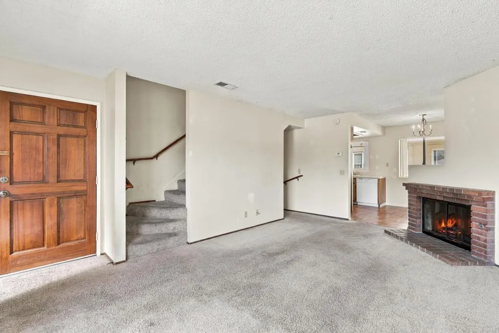 https://cdn.realtyfeed.com/cdn/127/307092363/f0341ea3f3b47ccd661eeaef251df3b8.webp