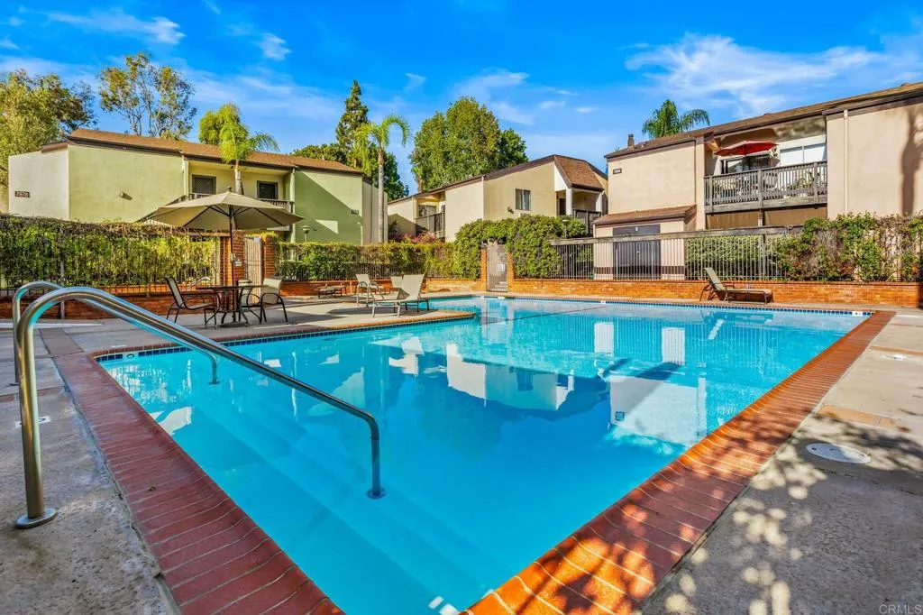 https://cdn.realtyfeed.com/cdn/127/307092449/444a2f9718a44cecb18f712a5e4147fb.webp