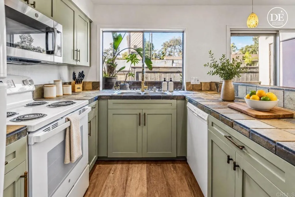 https://cdn.realtyfeed.com/cdn/127/307092449/62b5fa82420dae70859e562c25c5627c.webp