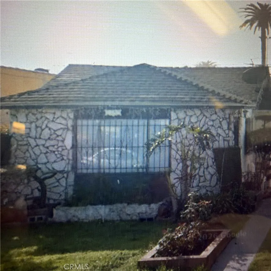 1634 W 60th